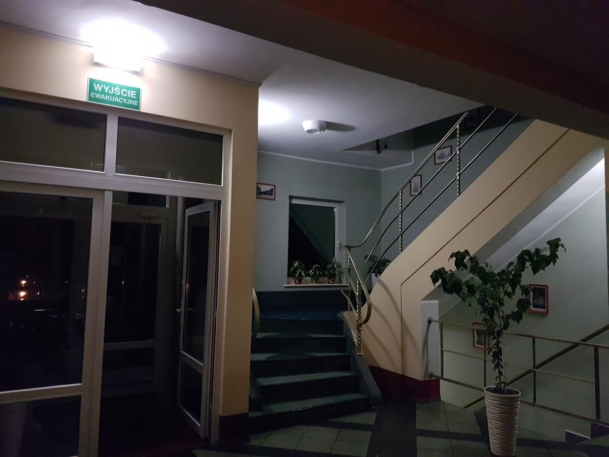 Chrobry Ξενοδοχείο Szprotawa Εξωτερικό φωτογραφία